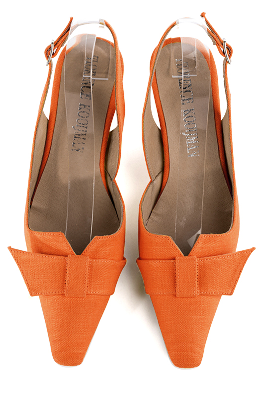 Clementine orange women's open back shoes, with a knot. Tapered toe. Medium spool heels. Top view - Florence KOOIJMAN
